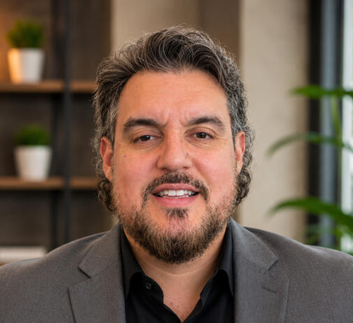 Alex Aceituno, Loan Officer and Realtor